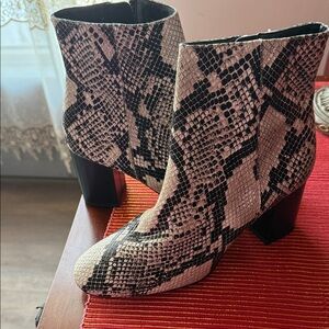 halogen beautiful boots